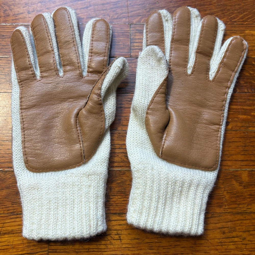 Cream Knit Faux Leather Gloves OS